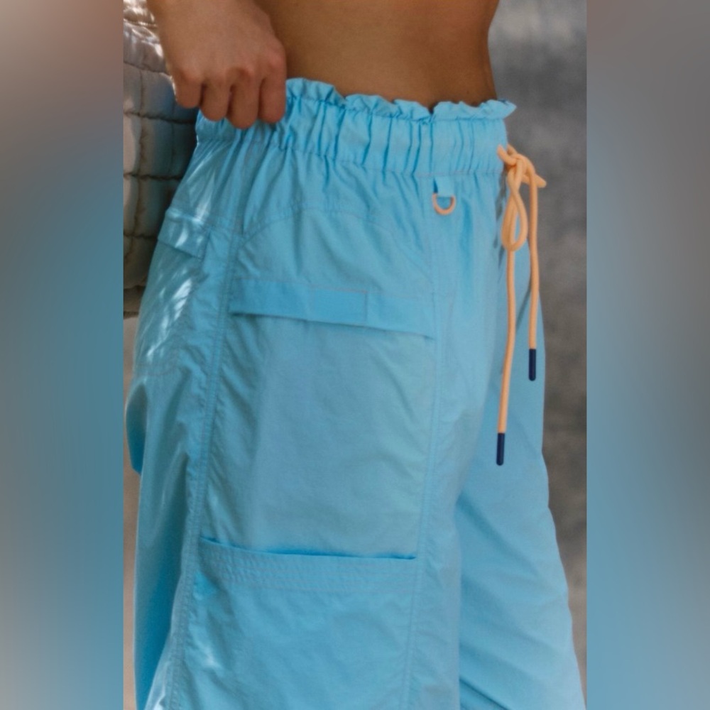Free People Movement ~ In The Wild Pants ~ NWT Sz: S Color: Santorini/Blue Sea - Picture 3 of 12